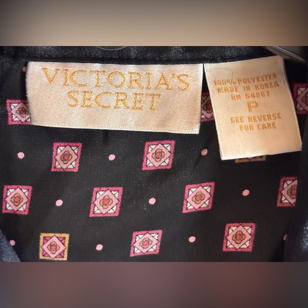 Vintage Victoria's Secret Satin Nightgown Sleep Shirt with Crest Pocket - Picture 6 of 6